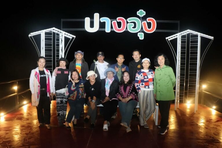 นิทานใต้แสงดาว จัดโดย ททท.สำนักงานแม่ฮ่องสอน จัดที่บริเวณสันเขื่อน