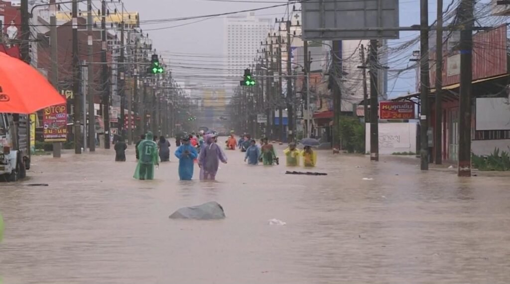 บริจาคน้ำท่วมหาดใหญ่