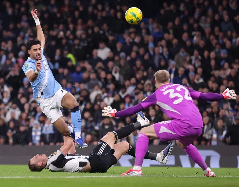 แมนซิตี พบ นิวคาสเซิล